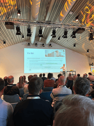 Presentatie over TO-juli en actieve koeling, tijdens één van de rondes